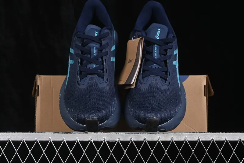All categories Asics Asics series Asics Novablast 6 Asics Novablast 6 Asics retro breathable casual shoes cushioning men's wear-resistant running shoes 1012C008-406